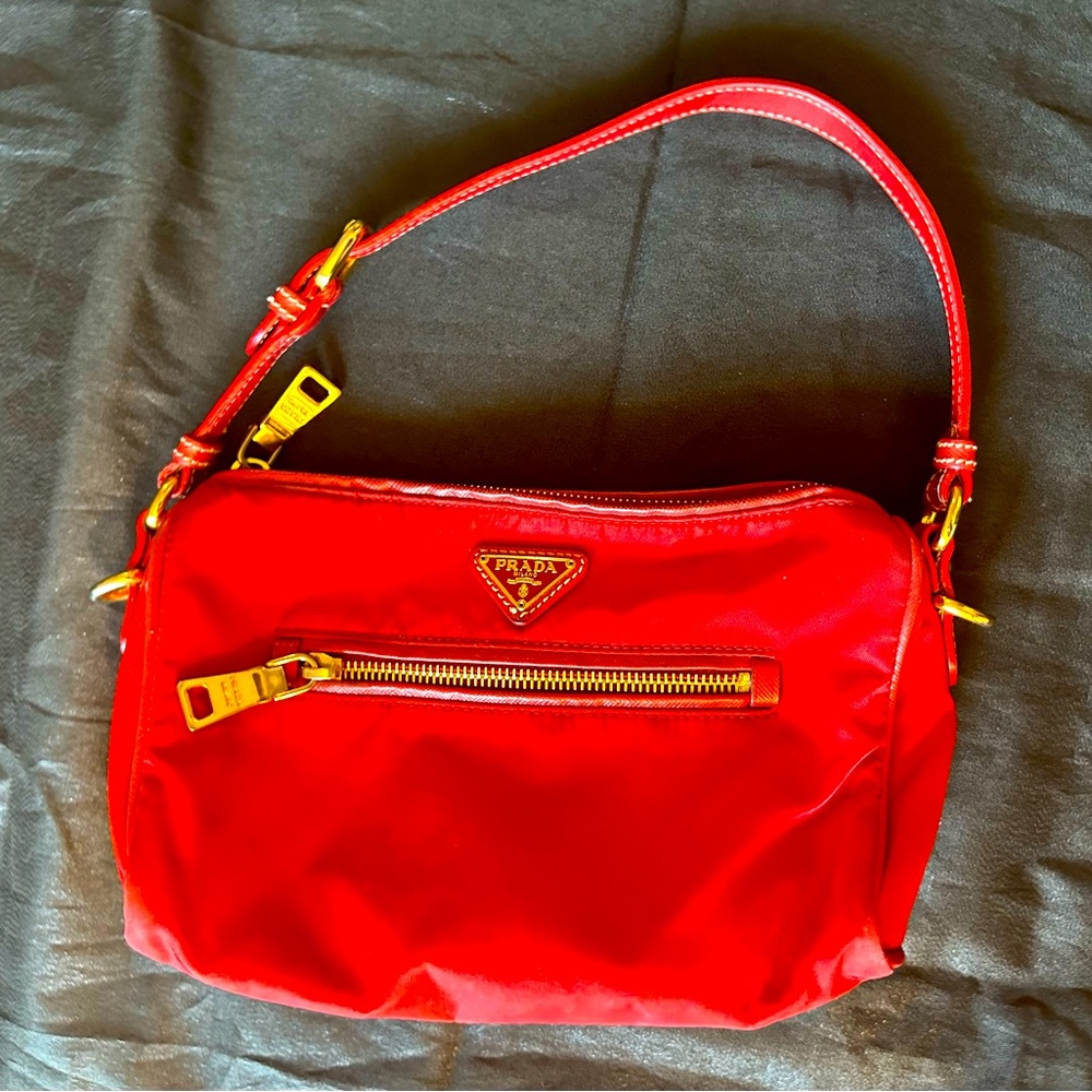 Prada bag re edition 2005 red Tessuto saffiano pouch bag